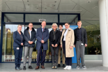 Gruppenfoto vom Besuch von Dr. Klaus Wiener (CDU)