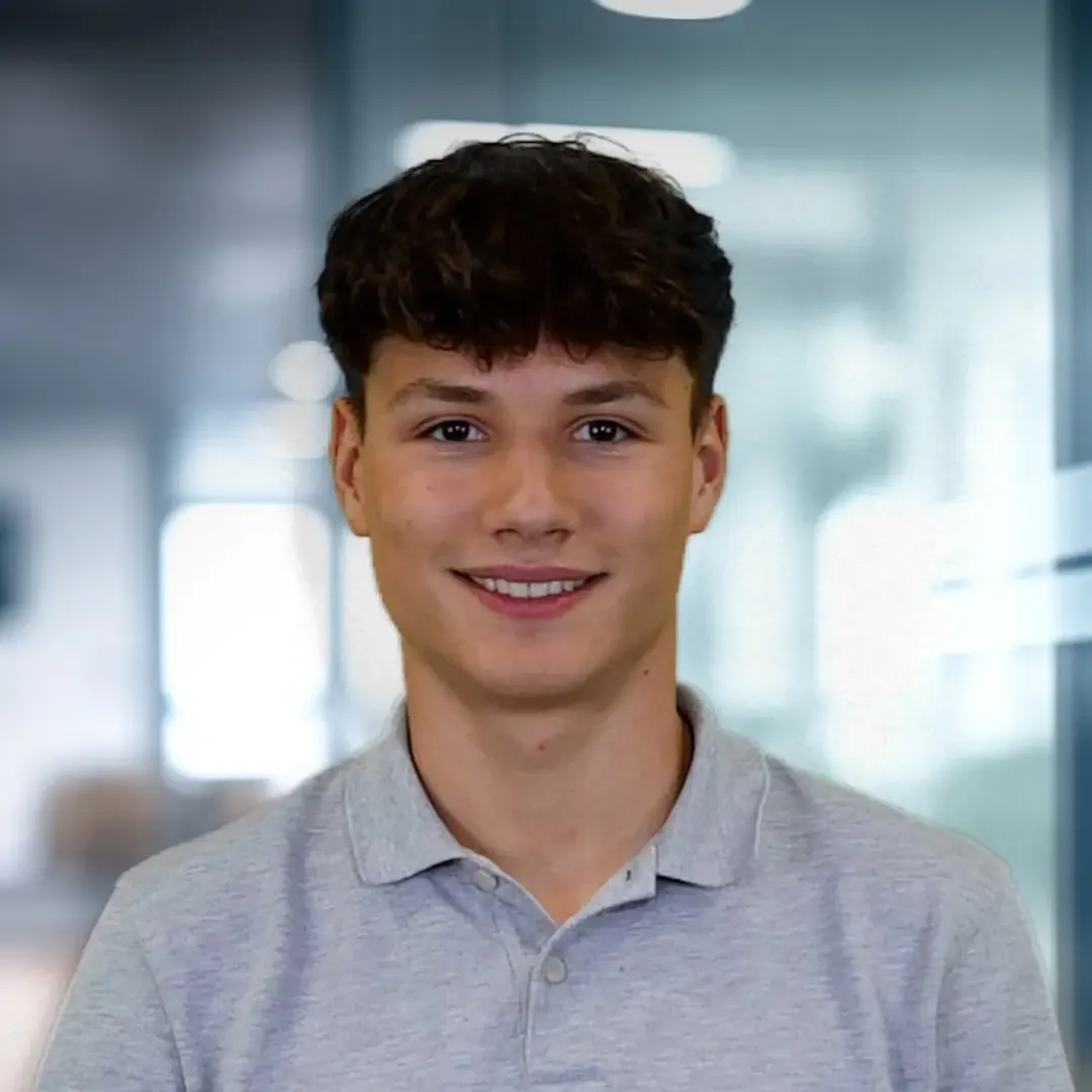 Vincent Elhami, dualer Student